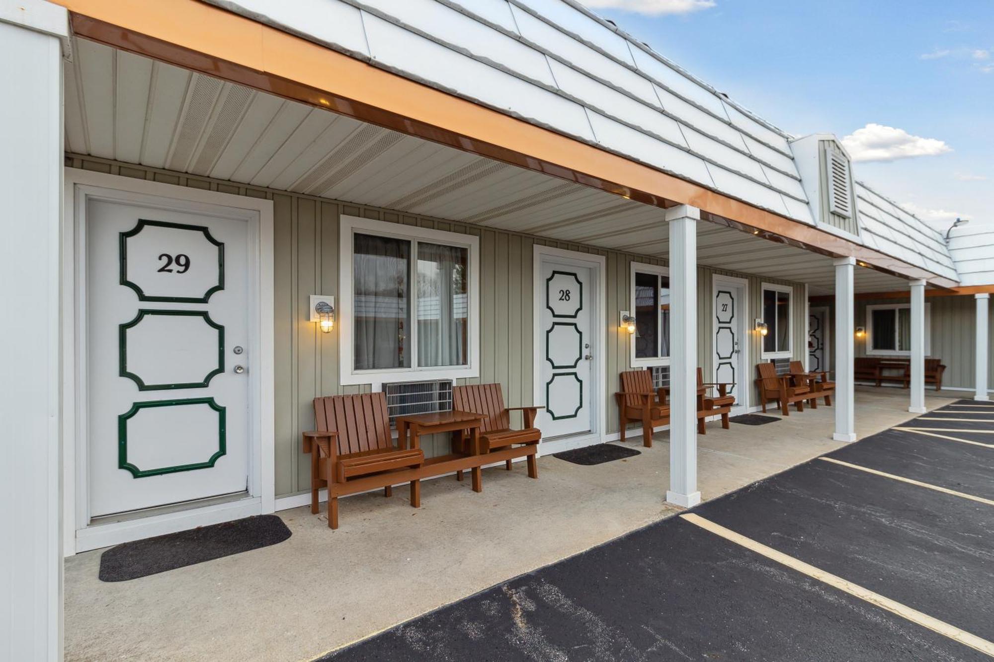 Vindel Motel Mackinaw City Ngoại thất bức ảnh