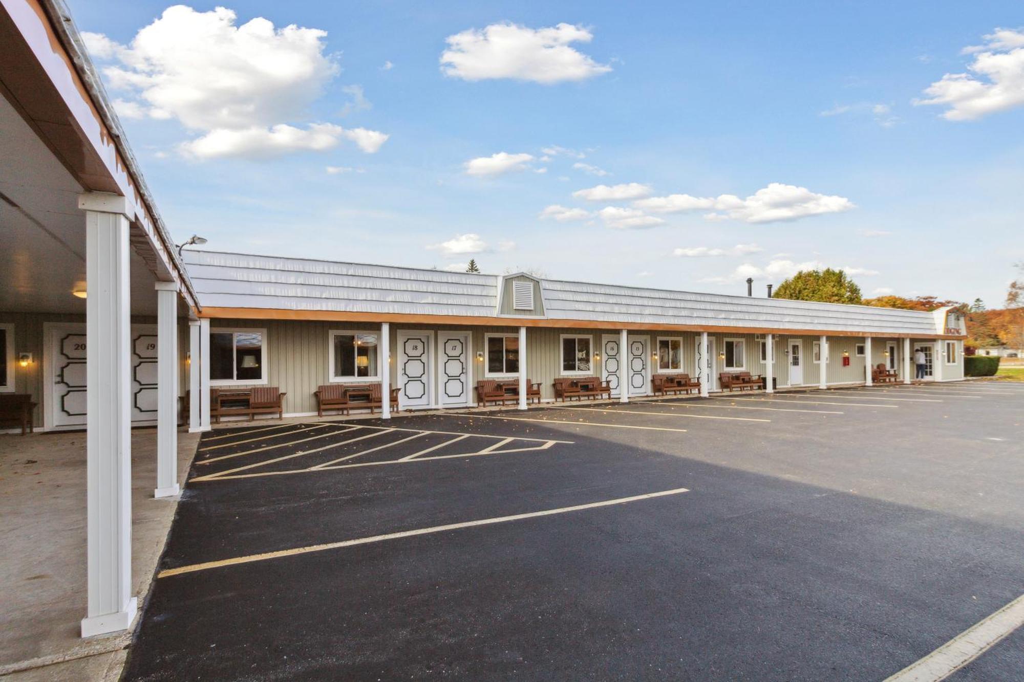 Vindel Motel Mackinaw City Ngoại thất bức ảnh