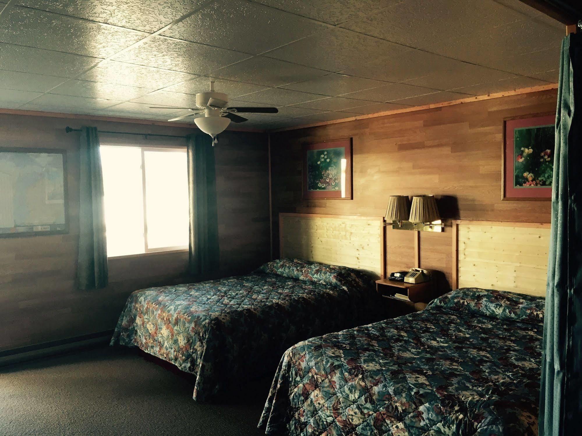 Vindel Motel Mackinaw City Ngoại thất bức ảnh