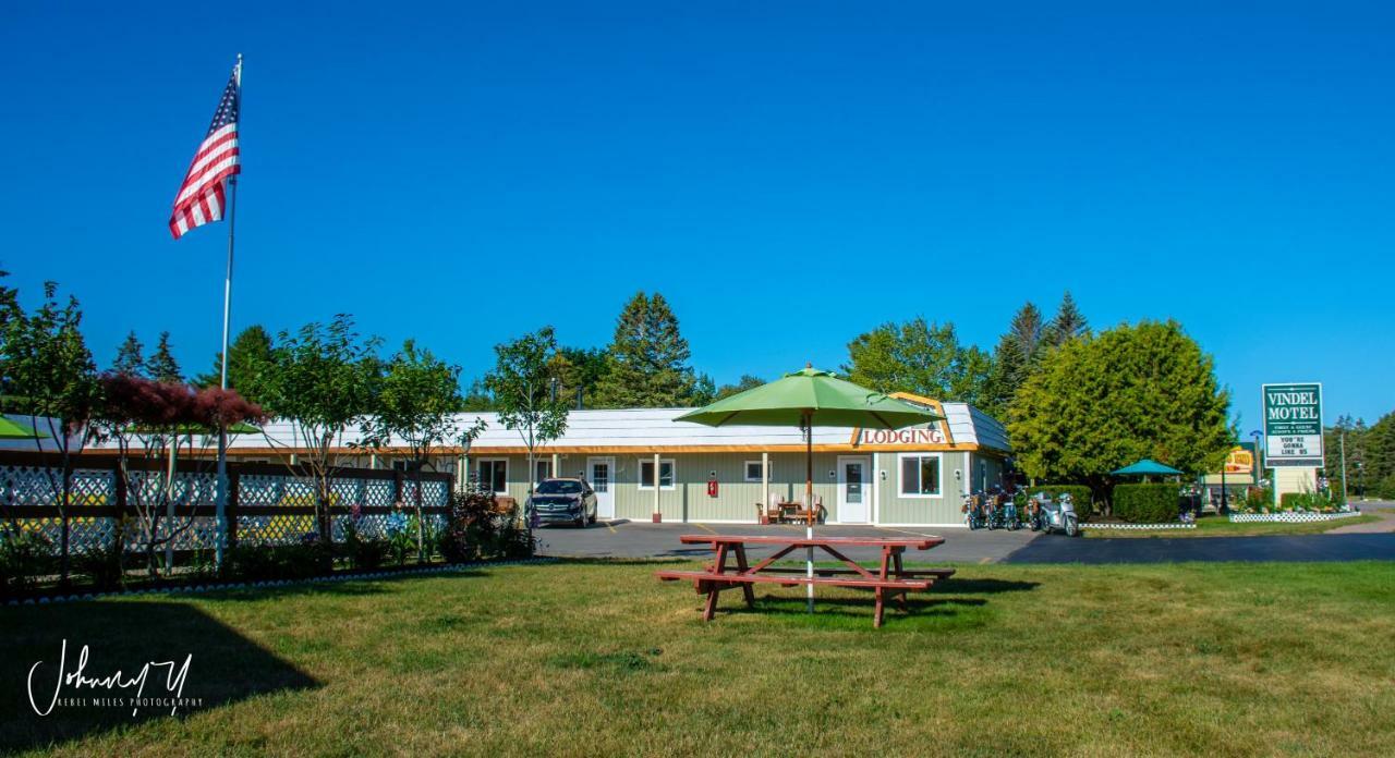 Vindel Motel Mackinaw City Ngoại thất bức ảnh