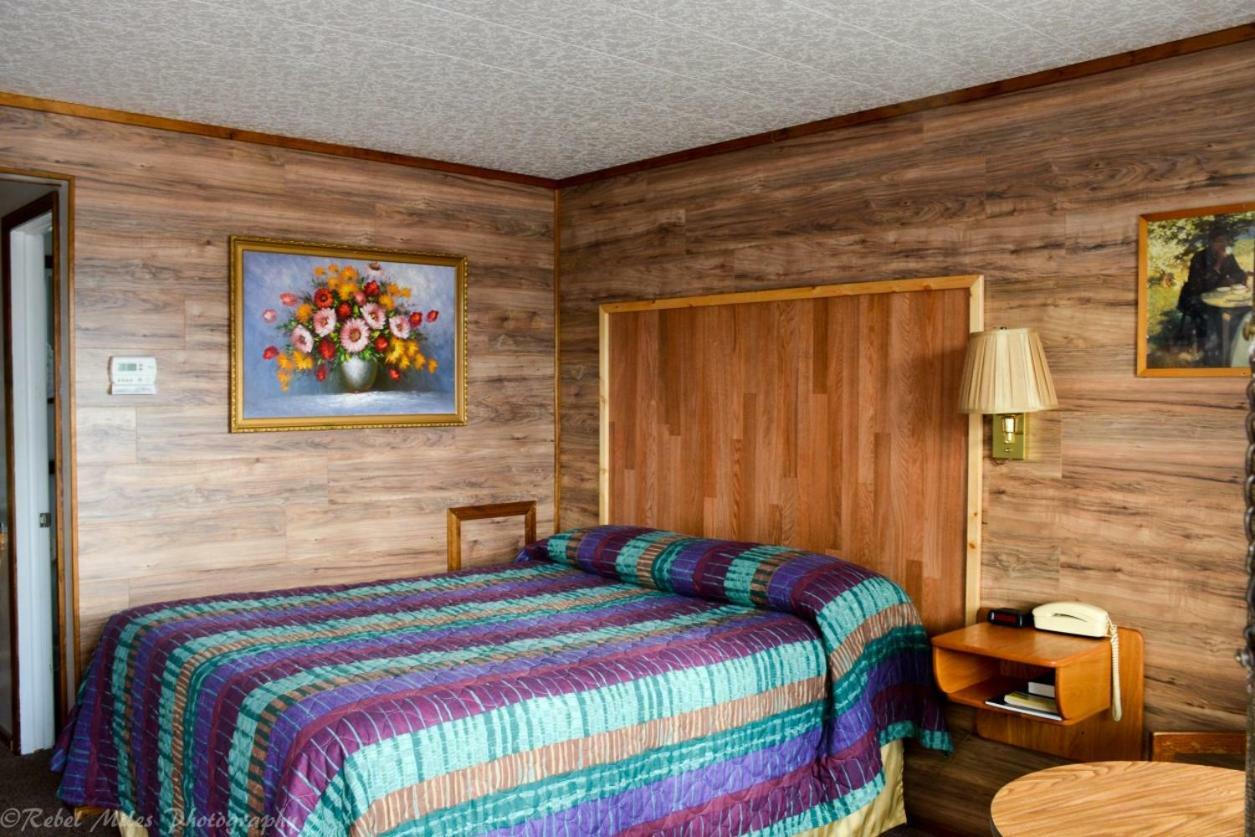 Vindel Motel Mackinaw City Ngoại thất bức ảnh
