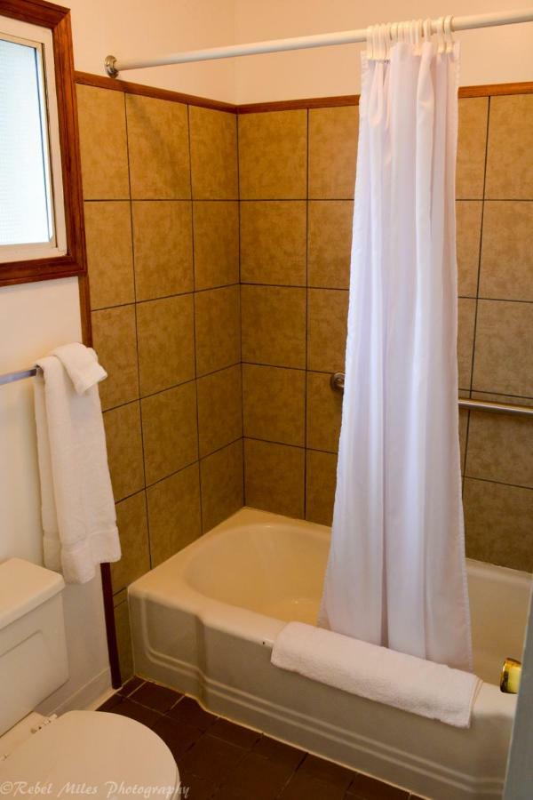 Vindel Motel Mackinaw City Ngoại thất bức ảnh