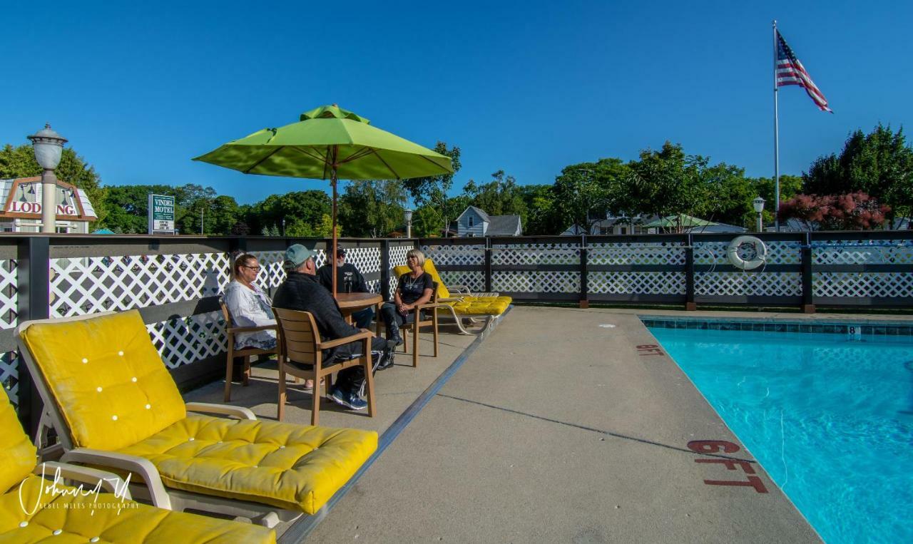 Vindel Motel Mackinaw City Ngoại thất bức ảnh